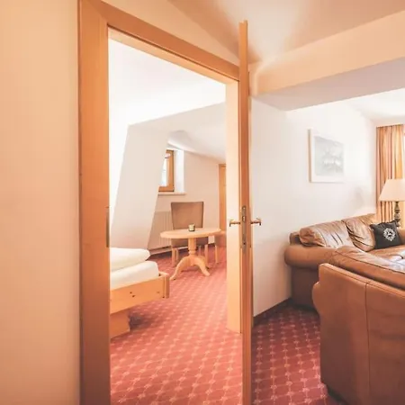 Kertess Hotel Sankt Anton am Arlberg Exterior photo