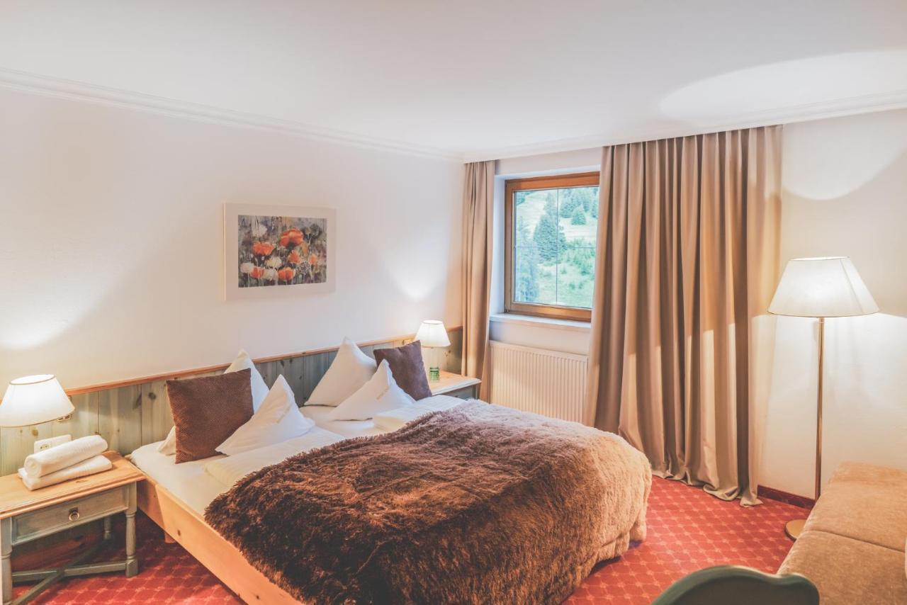 Kertess Hotel