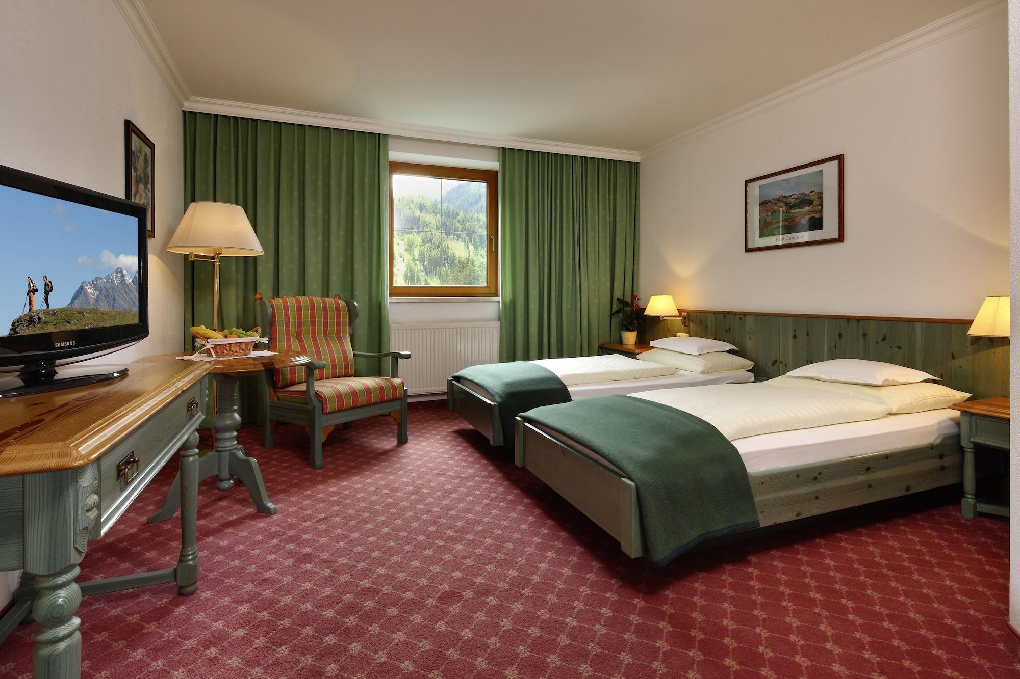 Kertess Hotel 4*